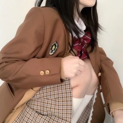 小丑面前
